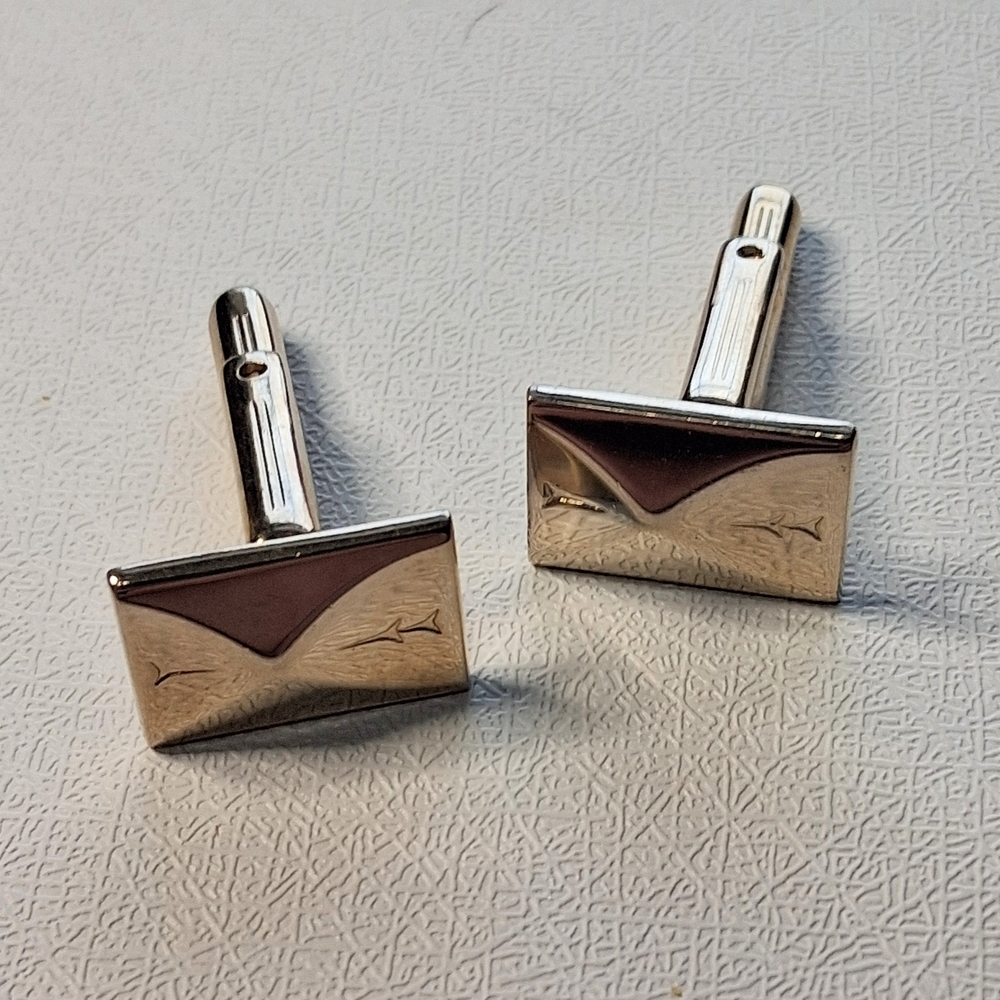 Vintage Gold Tone Cufflinks Men’s Retro Geometric V Envelope Rectangular Formal